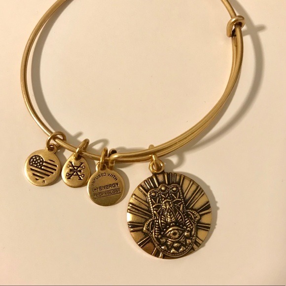 NWOT Alex And Ani Hand Of Fatima Bracelet - Picture 2 of 3